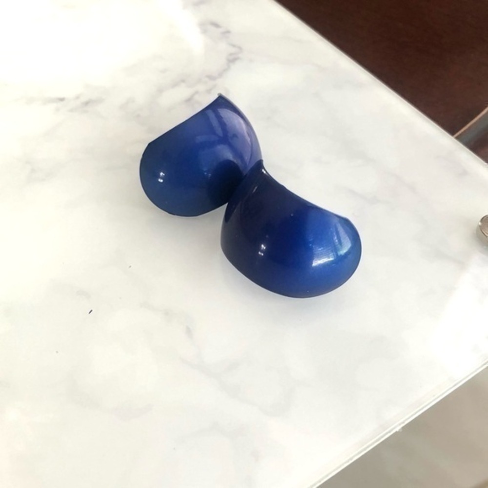 Vintage Blue Clip On Earrings - Picture 1 of 3